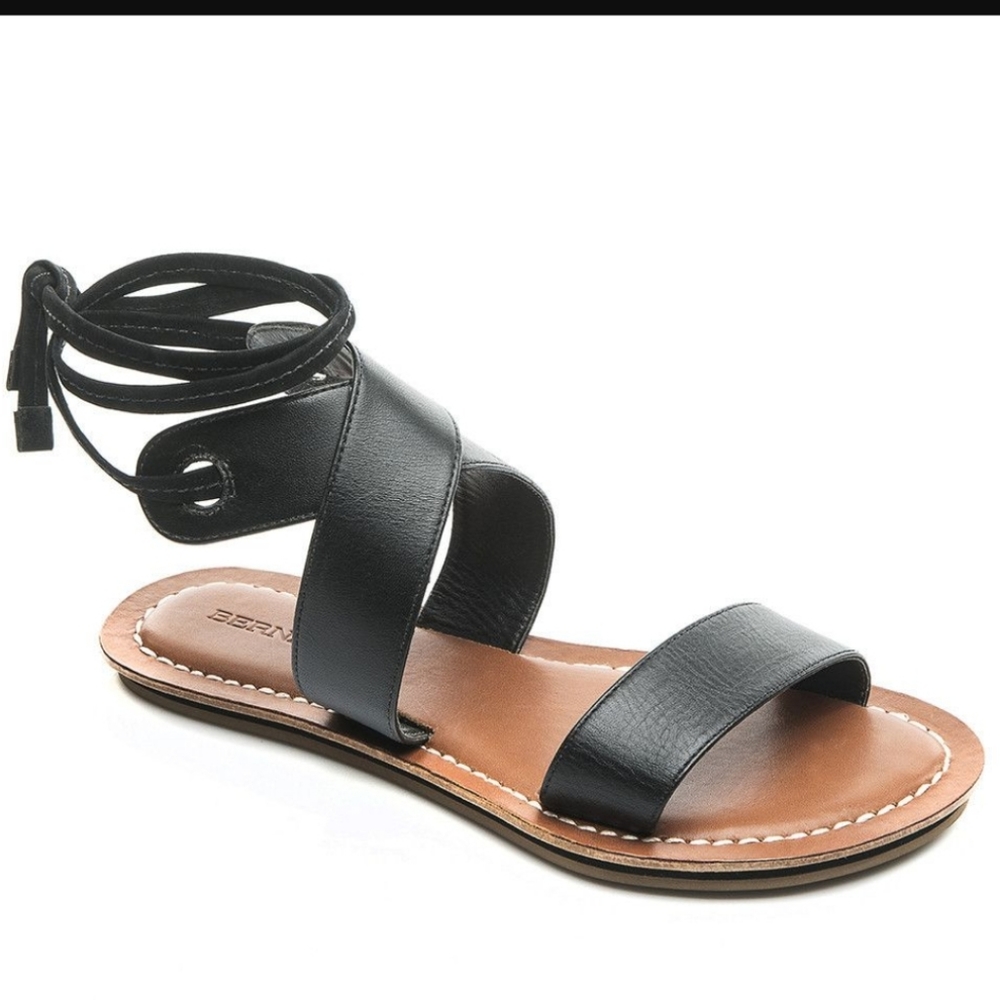 Bernardo Black Leather Wrap Ankle Sandal Lace Up Gladiator 9 Black Tan